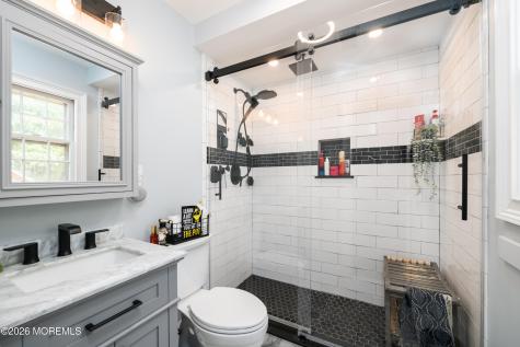 19 Kelvin Avenue Leonardo NJ 07737