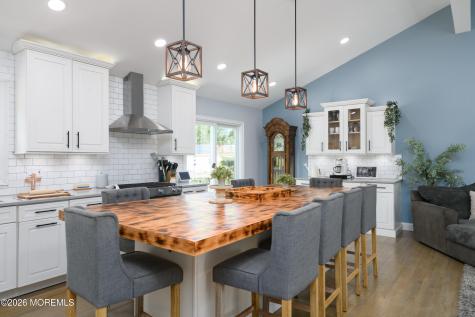 19 Kelvin Avenue Leonardo NJ 07737