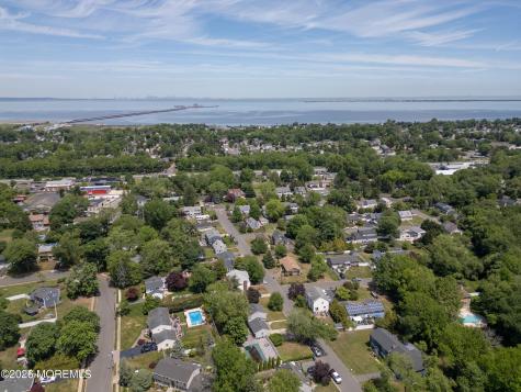 19 Kelvin Avenue Leonardo NJ 07737