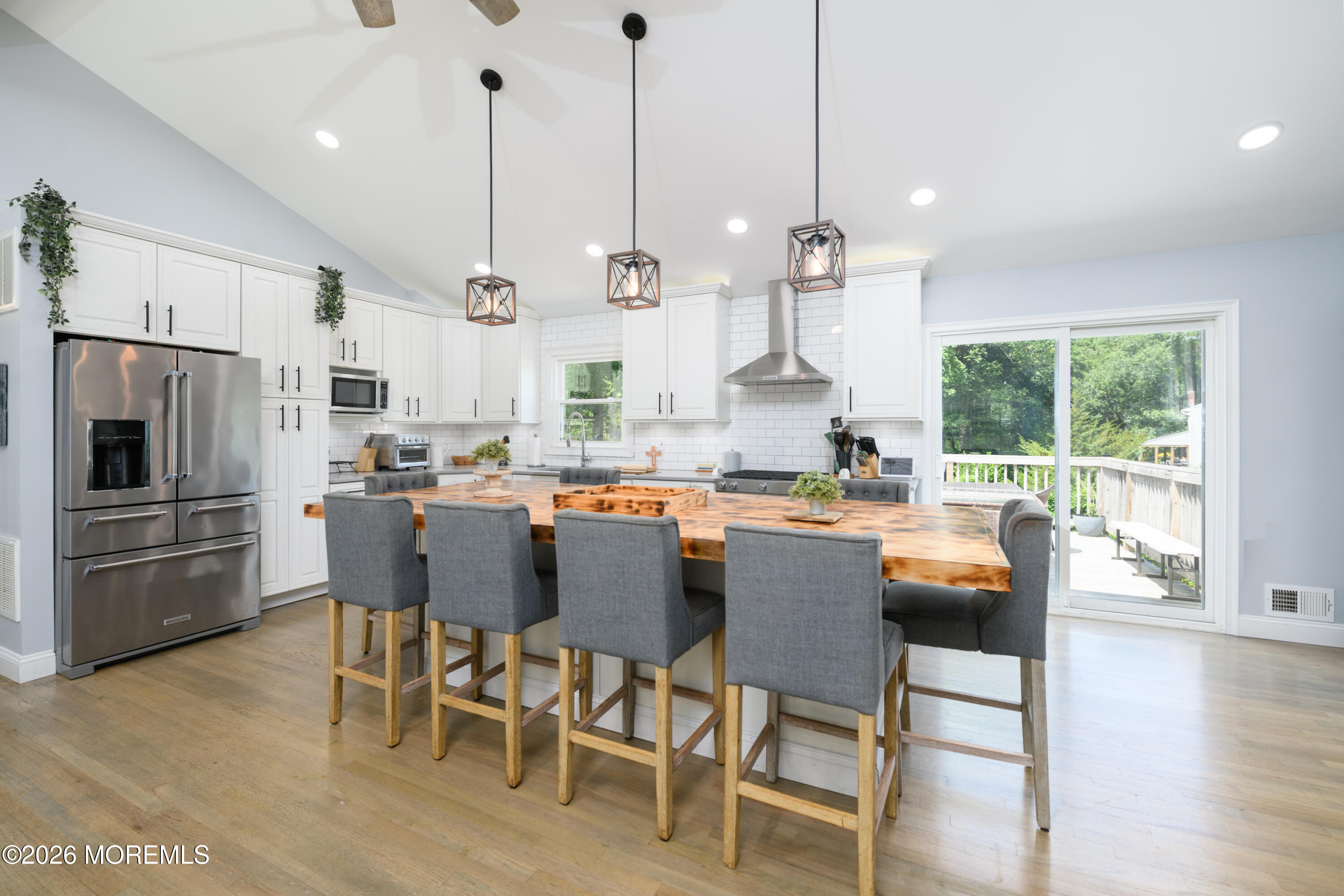 19 Kelvin Avenue Leonardo NJ 07737