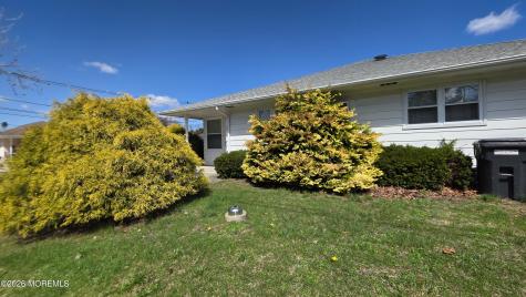 3 Newport Place Toms River NJ 08753