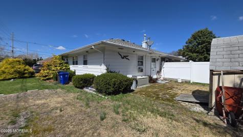 3 Newport Place Toms River NJ 08753