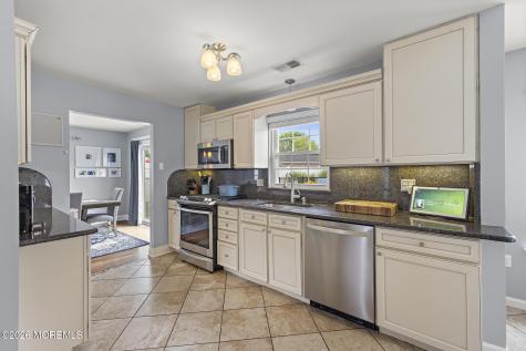 86 Colonial Drive Tinton Falls NJ 07712