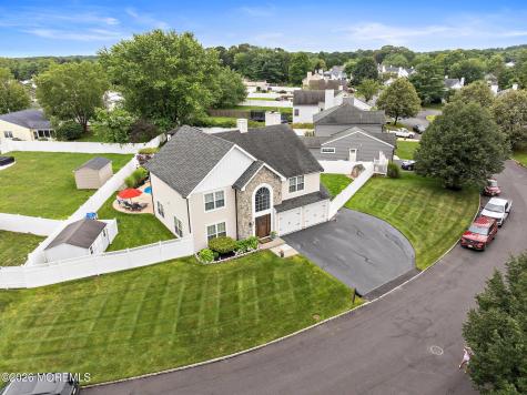 86 Colonial Drive Tinton Falls NJ 07712
