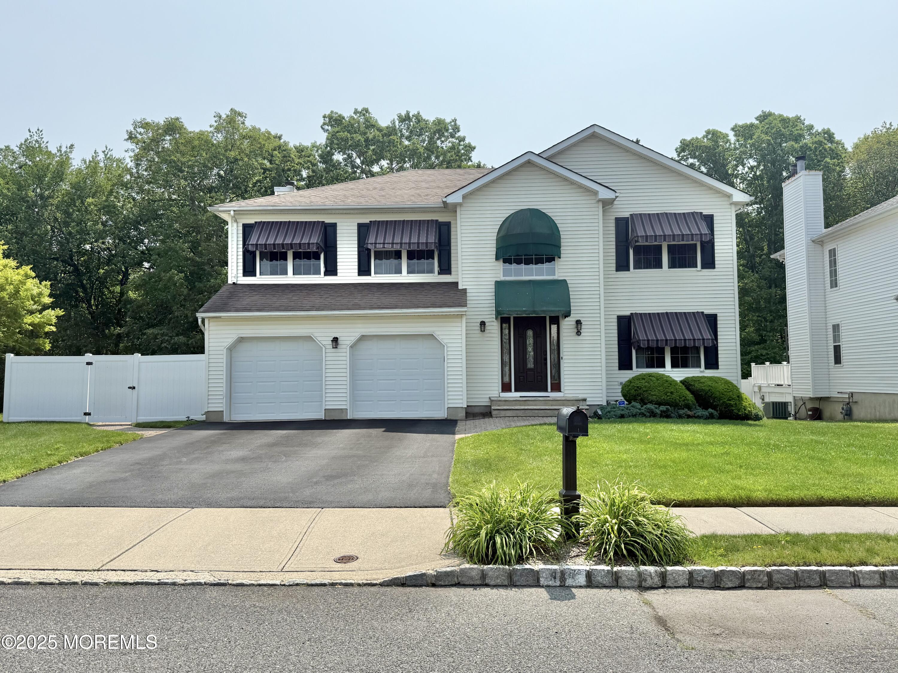 44 Diamond Lane Howell NJ 07731