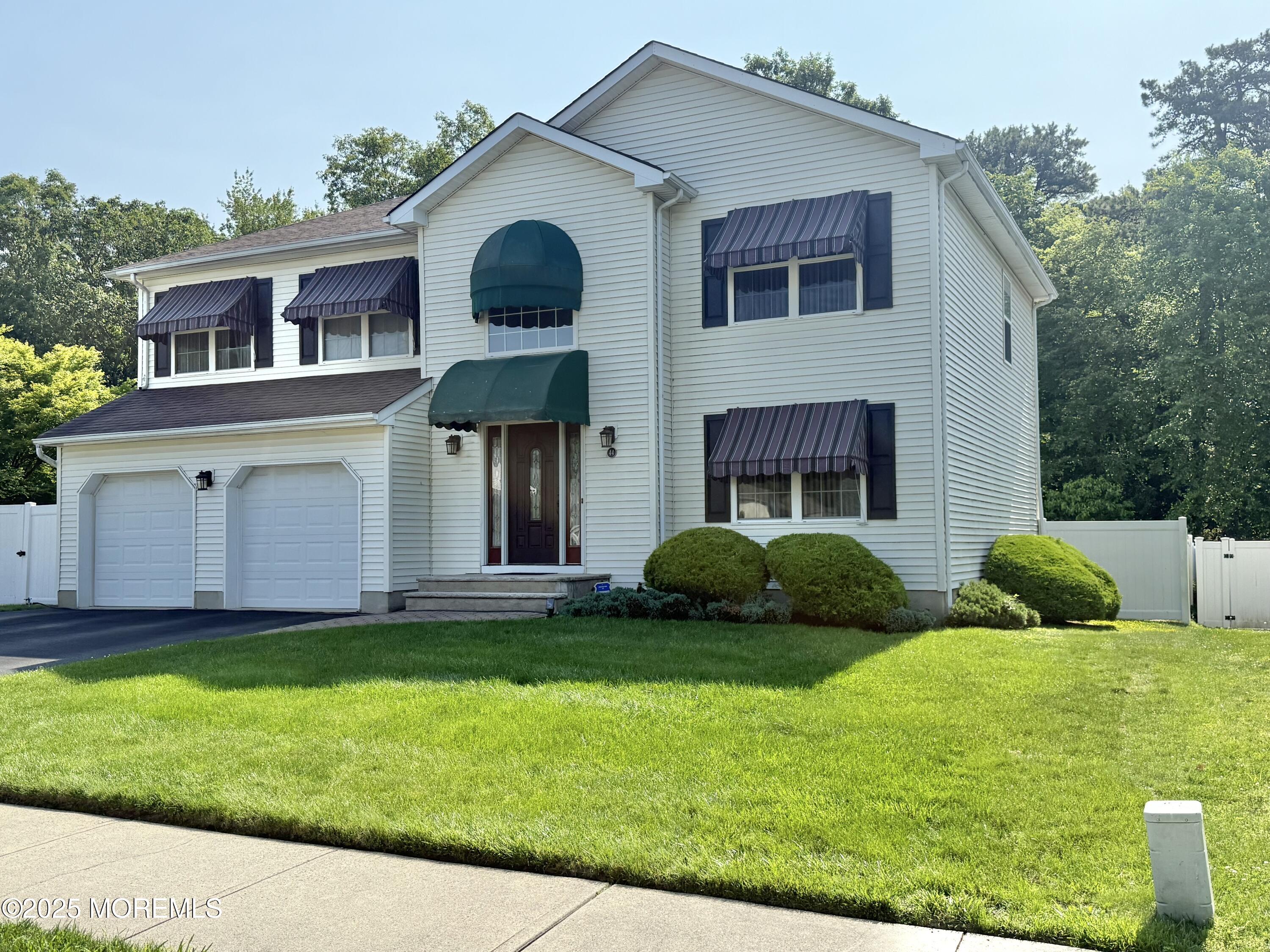 44 Diamond Lane Howell NJ 07731