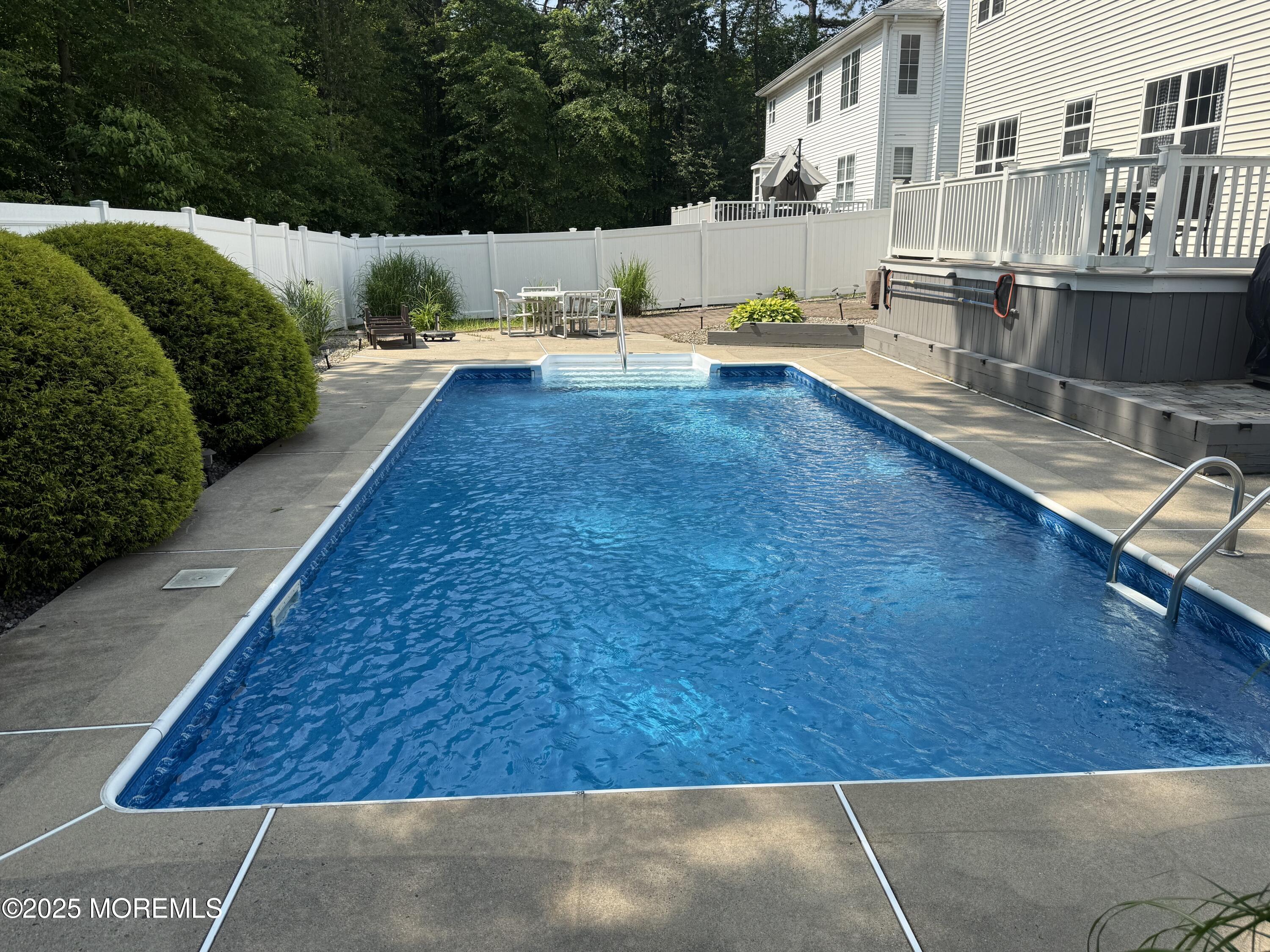 44 Diamond Lane Howell NJ 07731