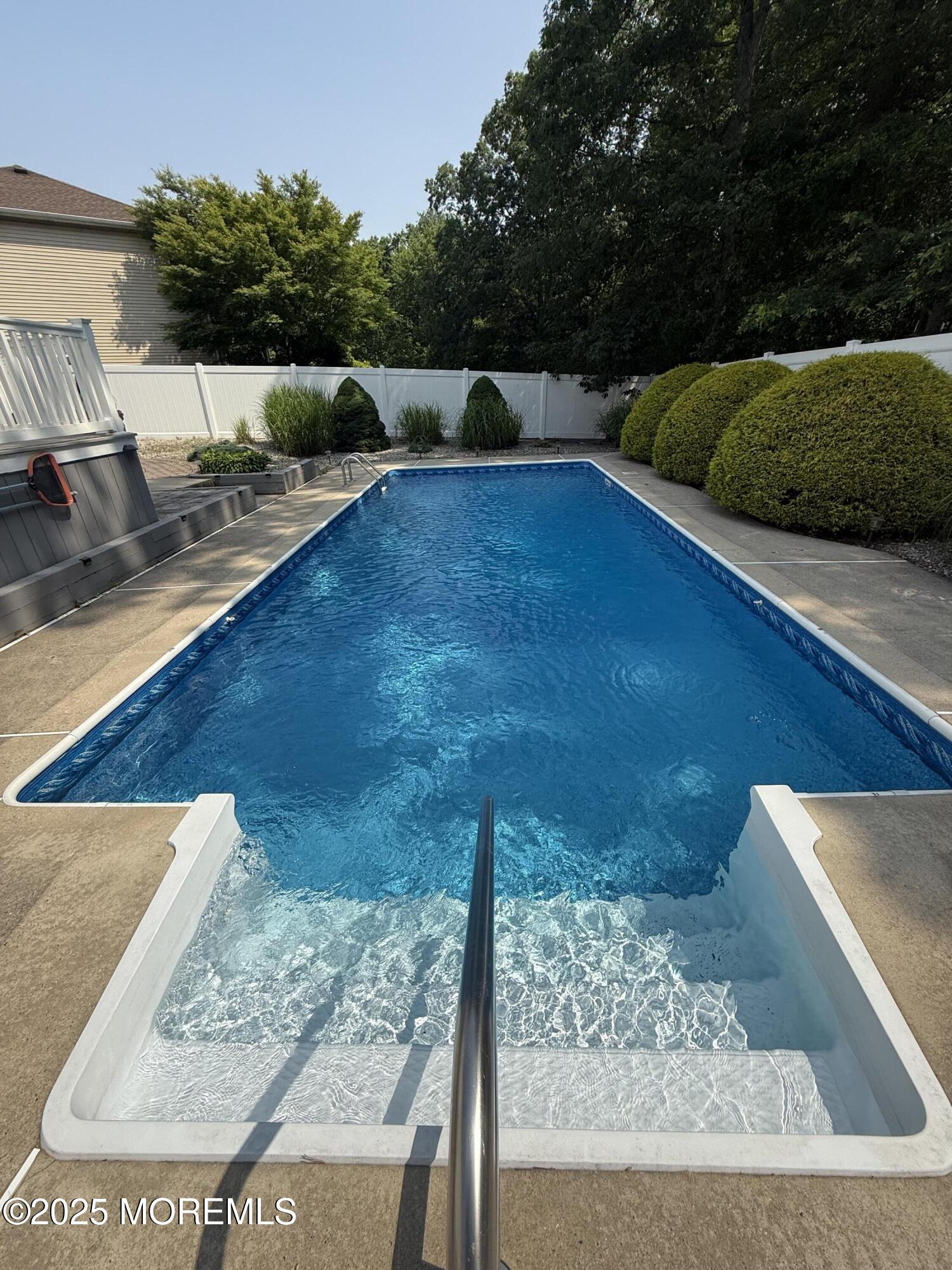 44 Diamond Lane Howell NJ 07731