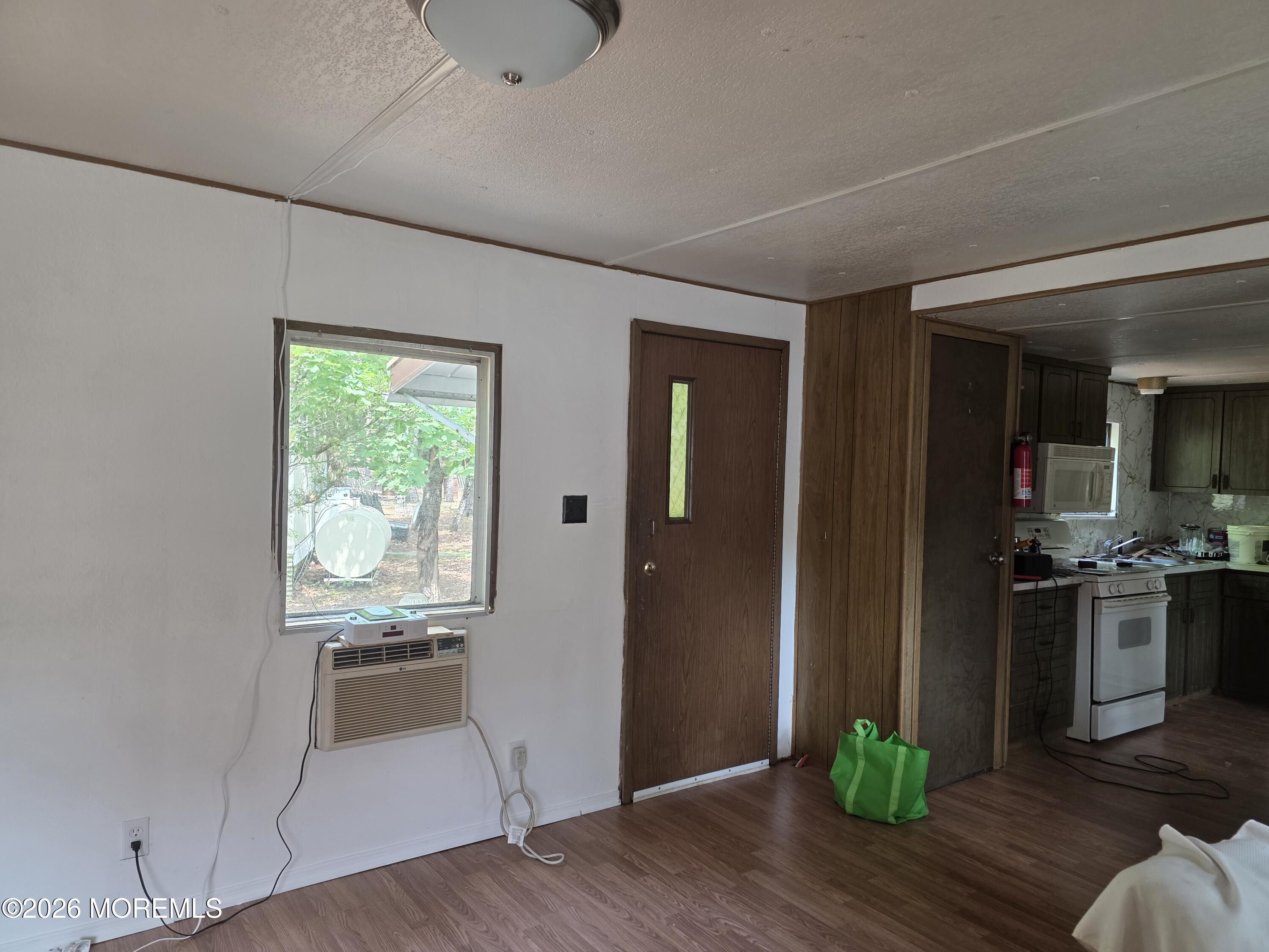 525 E Main Street Tuckerton NJ 08087