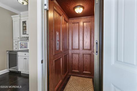 31 Marin Lane Beach Haven West NJ 08050