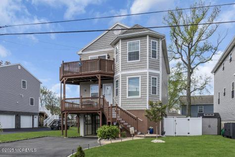 904 4th Street Union Beach NJ 07735