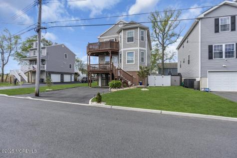 904 4th Street Union Beach NJ 07735