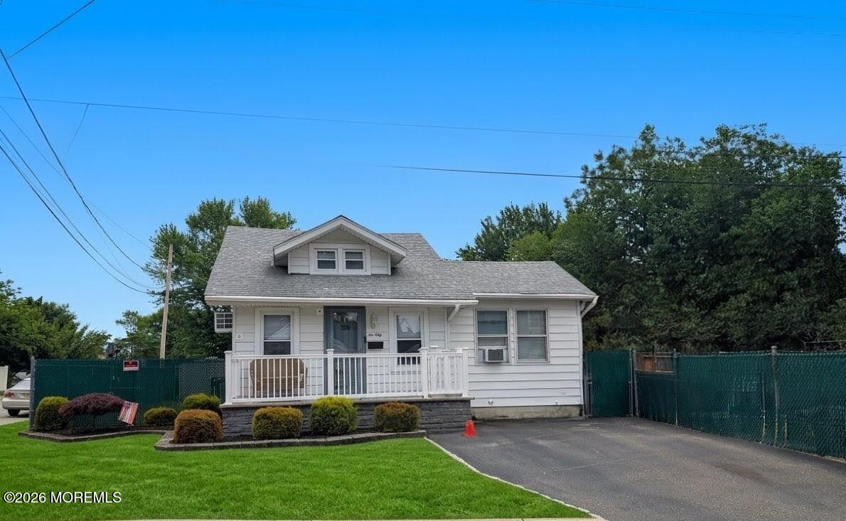 1050 Woodmere Drive Aberdeen NJ 07735