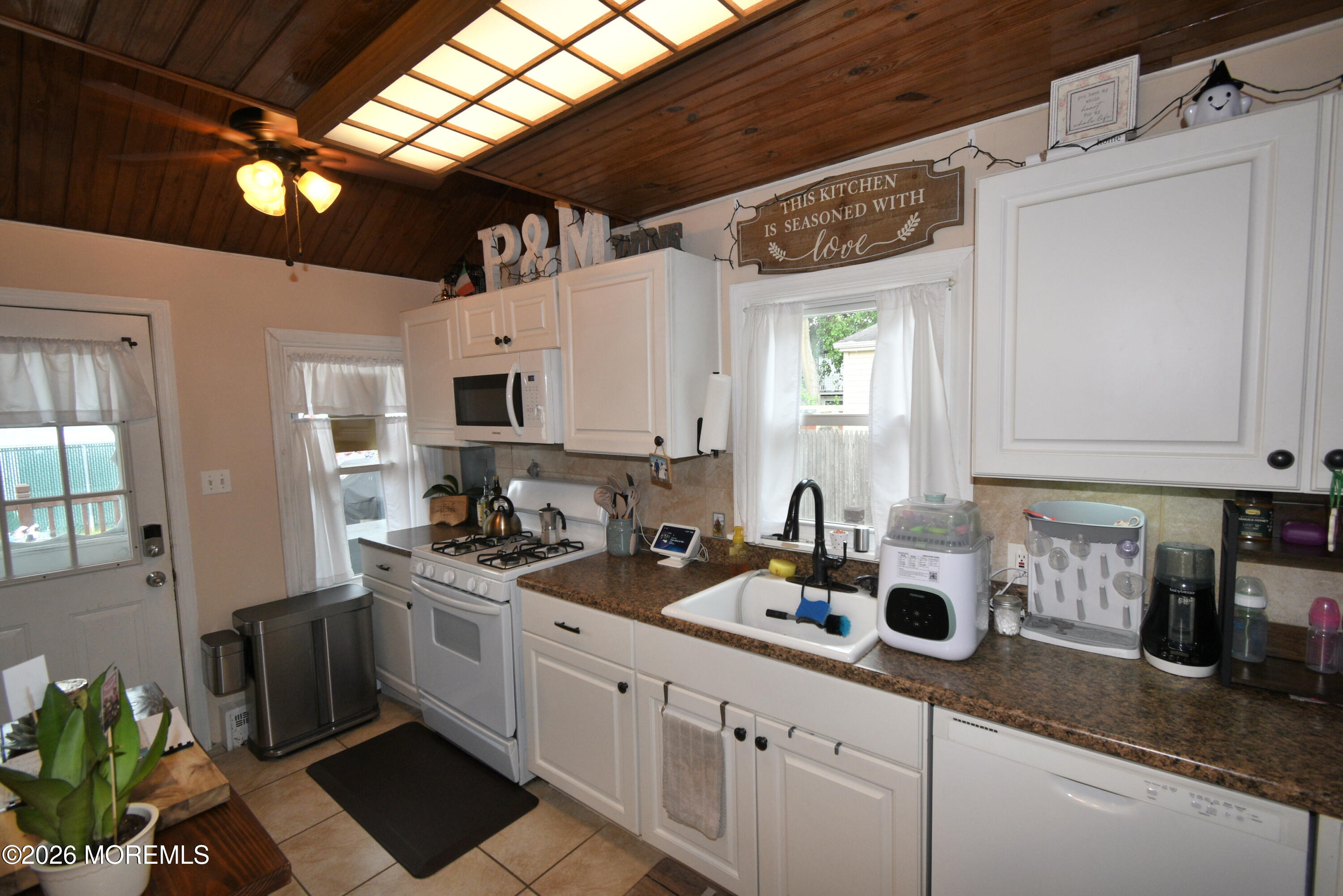 1050 Woodmere Drive Aberdeen NJ 07735