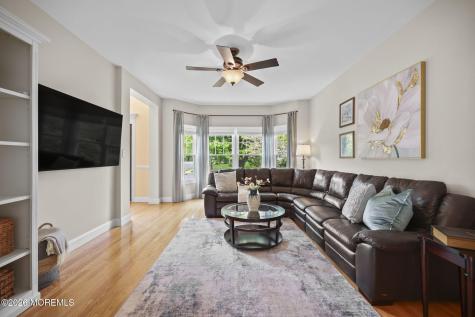 5 Mohegan Road Freehold NJ 07728