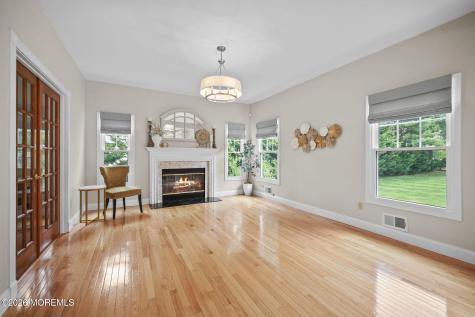 5 Mohegan Road Freehold NJ 07728