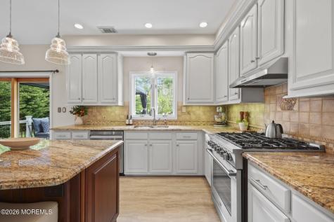 5 Mohegan Road Freehold NJ 07728