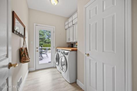 5 Mohegan Road Freehold NJ 07728