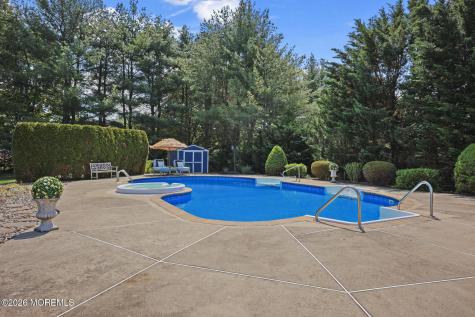 5 Mohegan Road Freehold NJ 07728