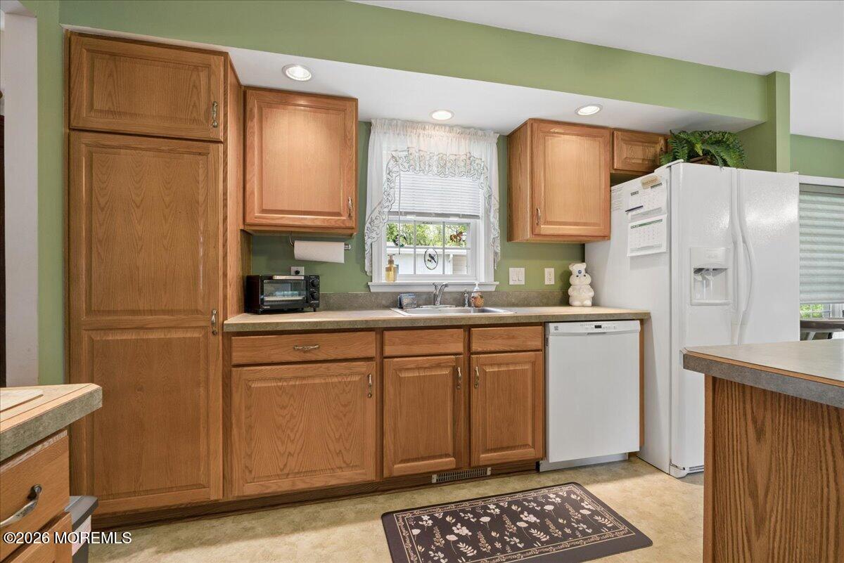 130 Village Road Morganville NJ 07751