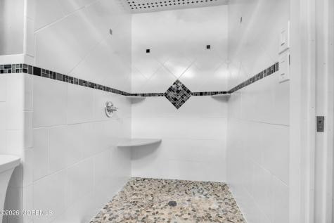 416 Oak Tree Road Freehold NJ 07728