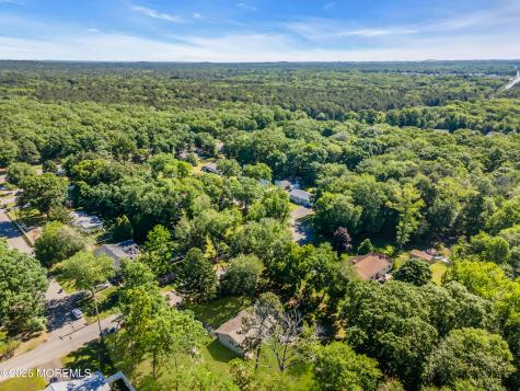 416 Oak Tree Road Freehold NJ 07728