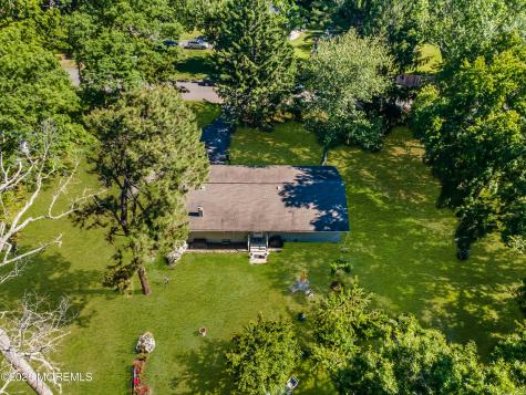416 Oak Tree Road Freehold NJ 07728