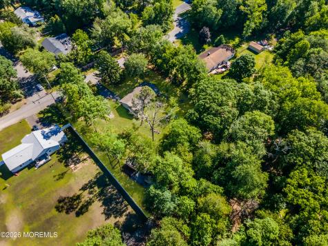 416 Oak Tree Road Freehold NJ 07728