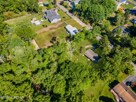 416 Oak Tree Road Freehold NJ 07728