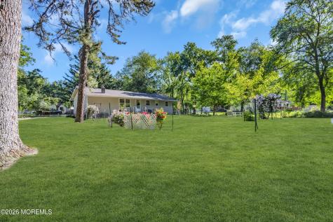 416 Oak Tree Road Freehold NJ 07728