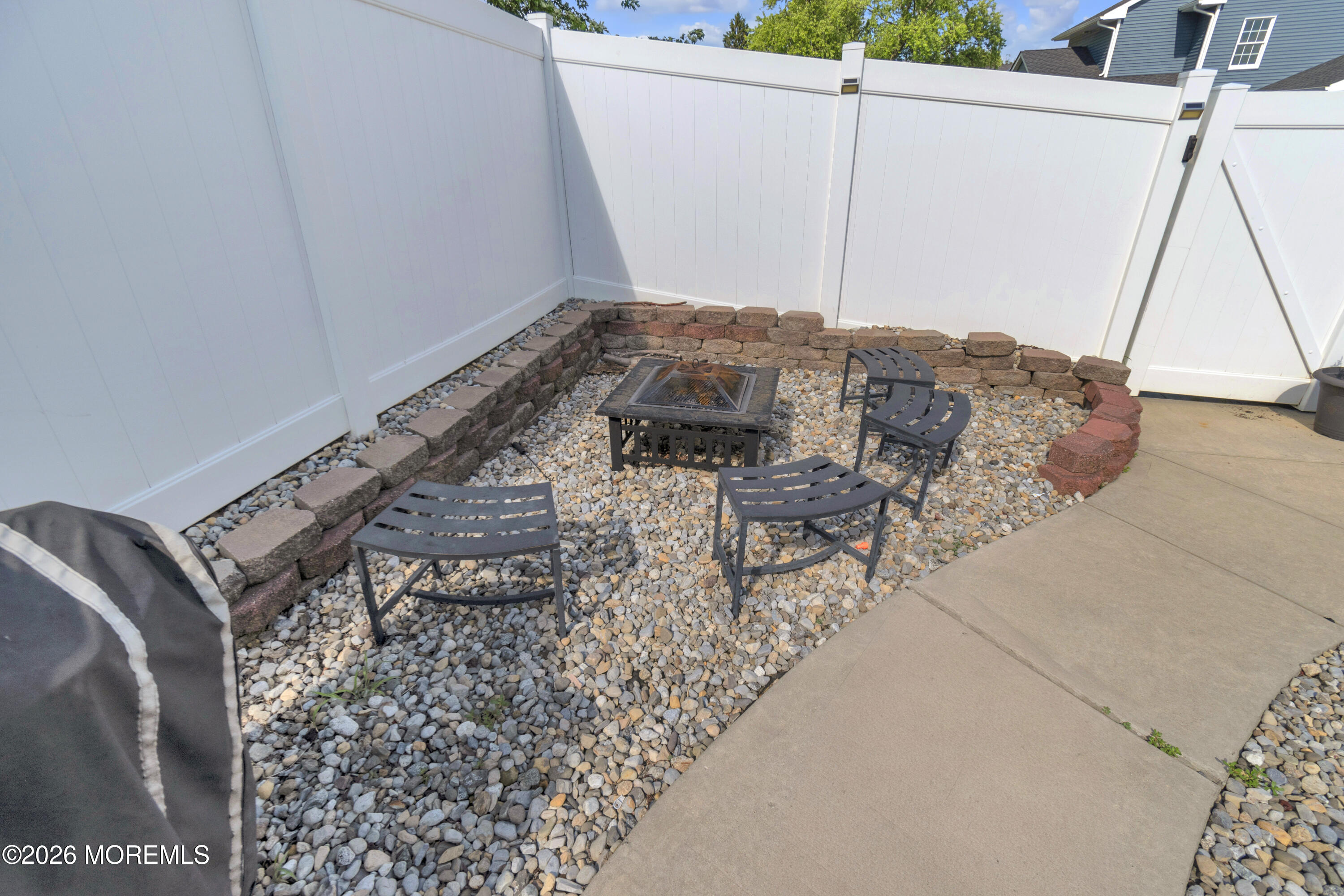 4 Carter Place Parlin NJ 08859