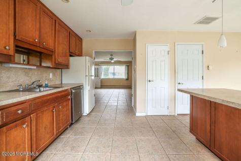 4 B Maryland Avenue Whiting NJ 08759