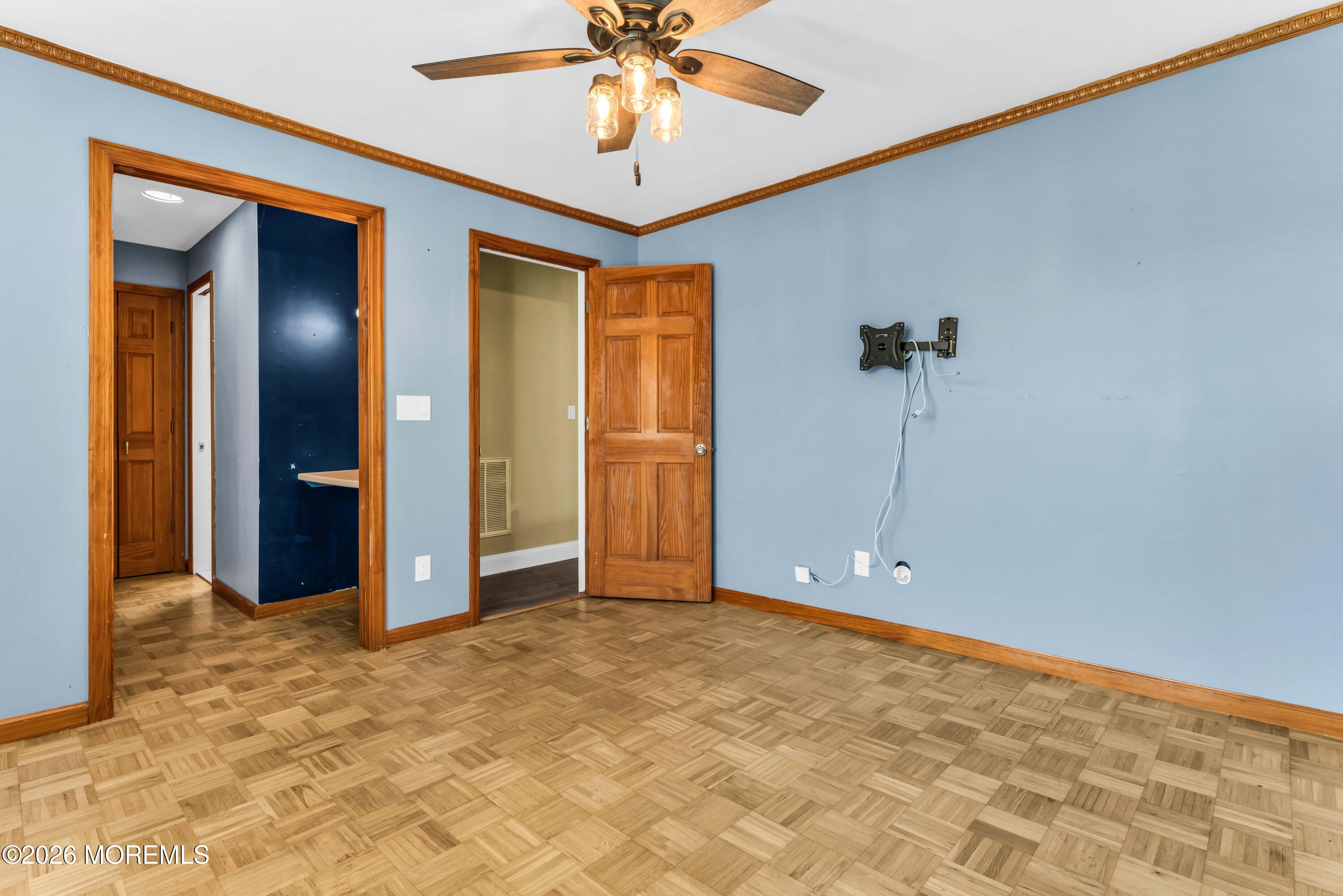 398 Riverdale Drive Aberdeen NJ 07735