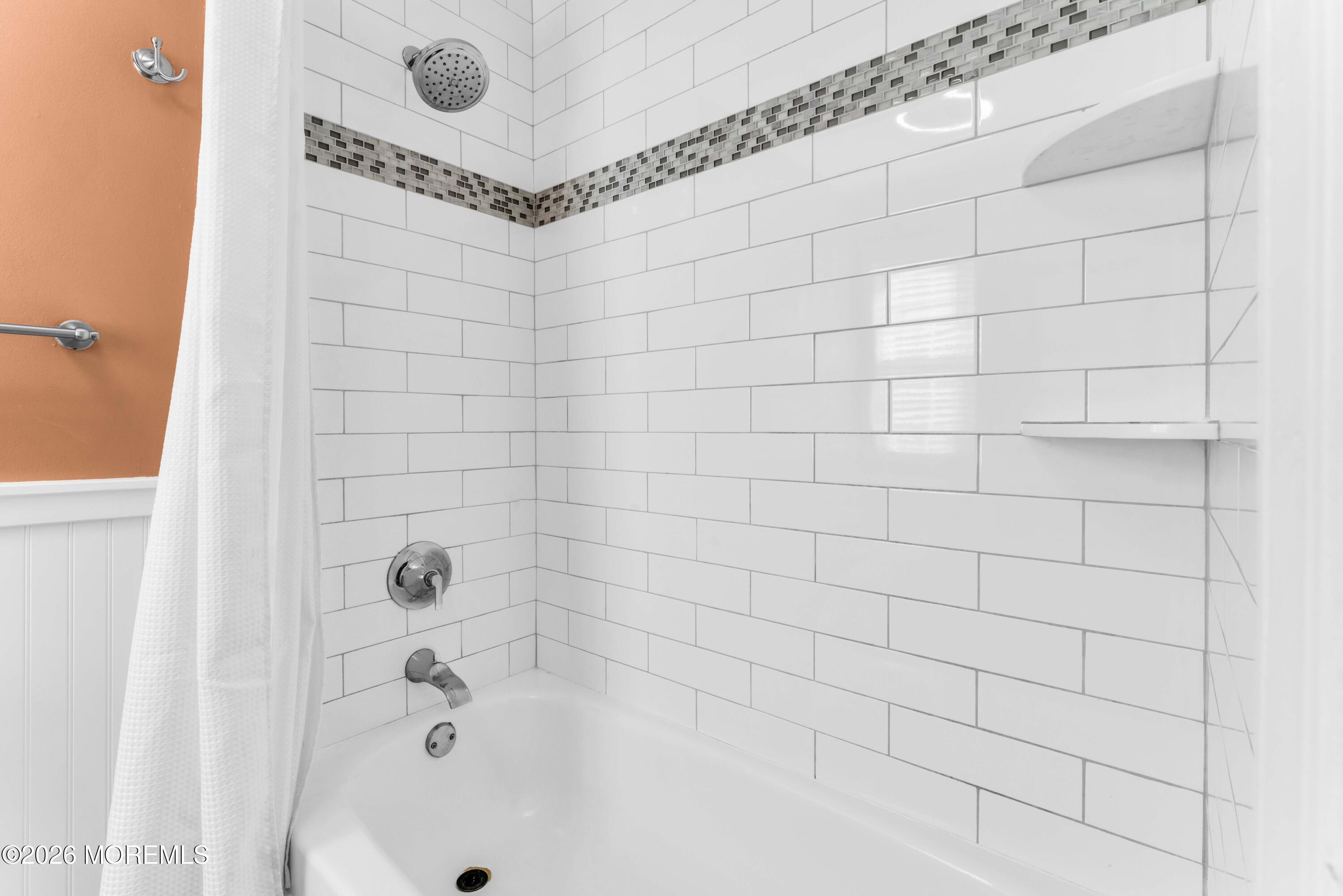 398 Riverdale Drive Aberdeen NJ 07735