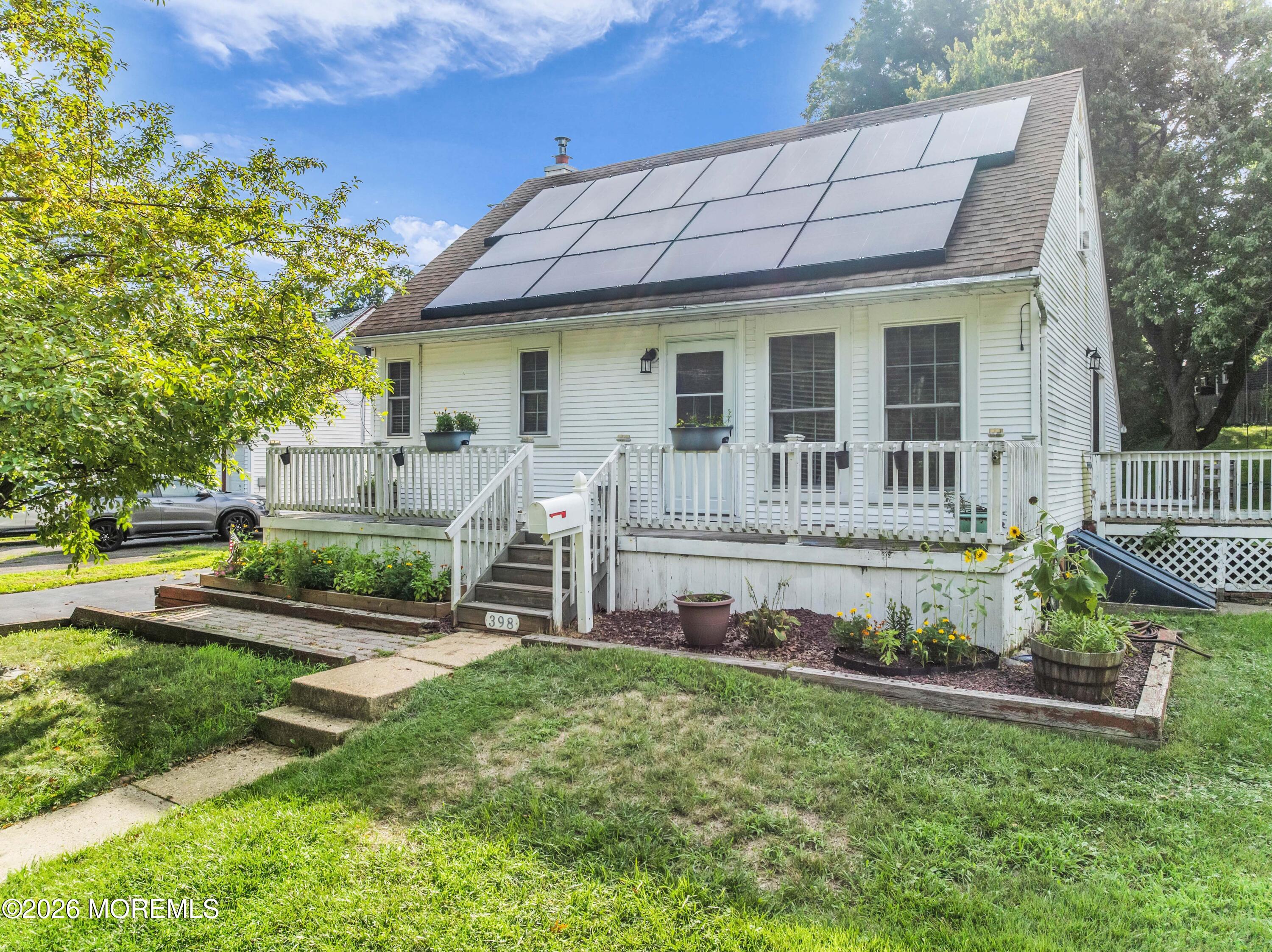 398 Riverdale Drive Aberdeen NJ 07735