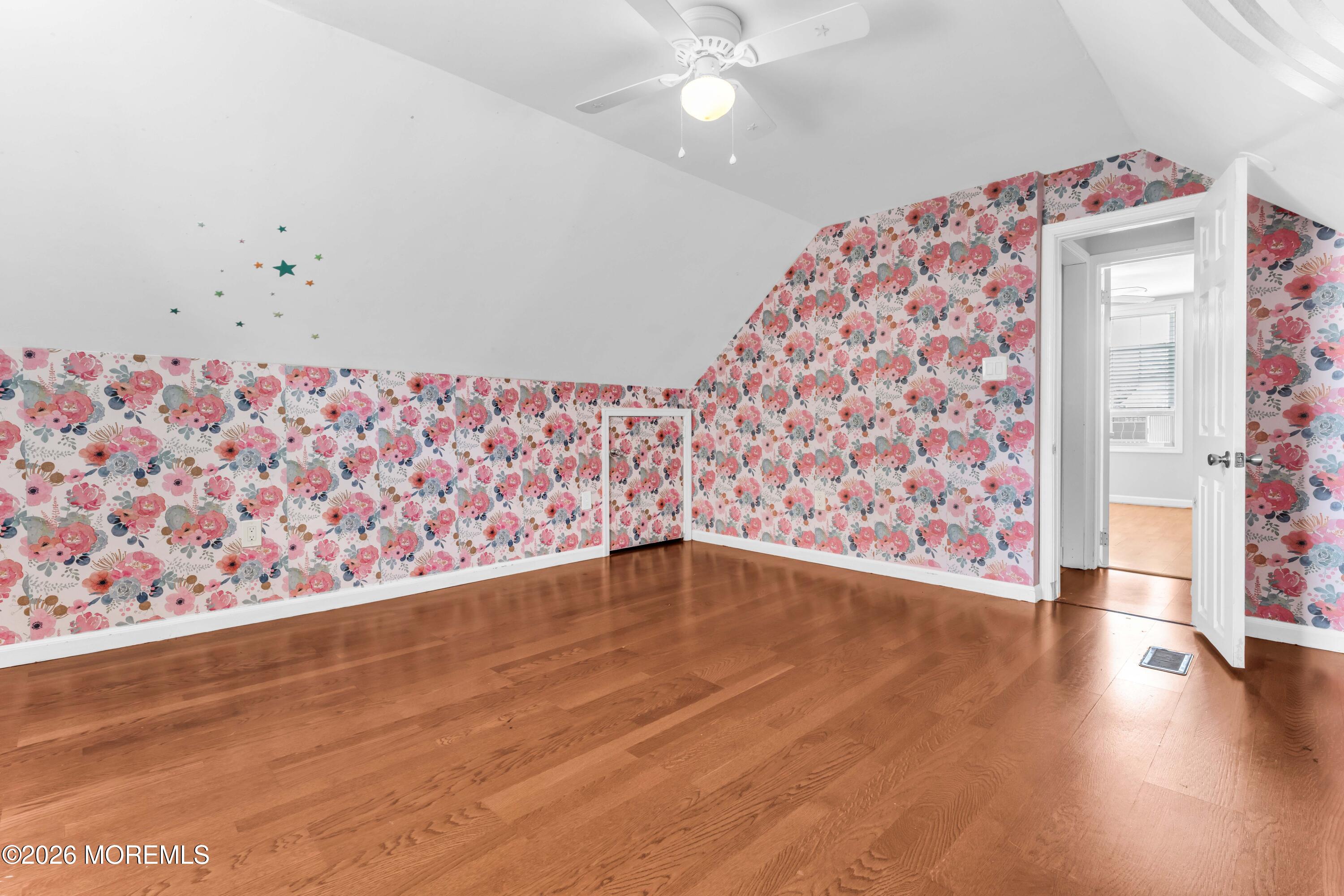 398 Riverdale Drive Aberdeen NJ 07735