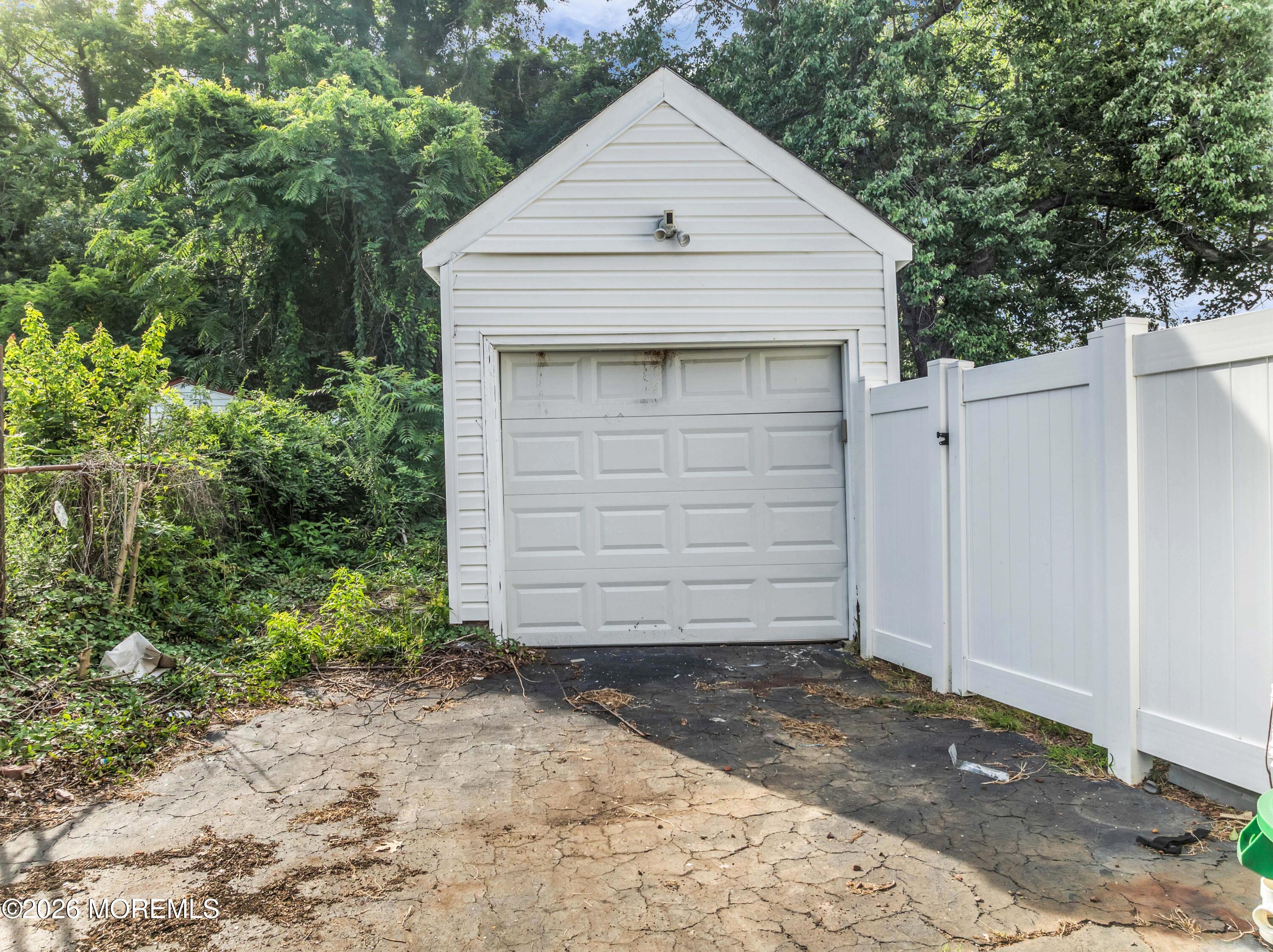 398 Riverdale Drive Aberdeen NJ 07735