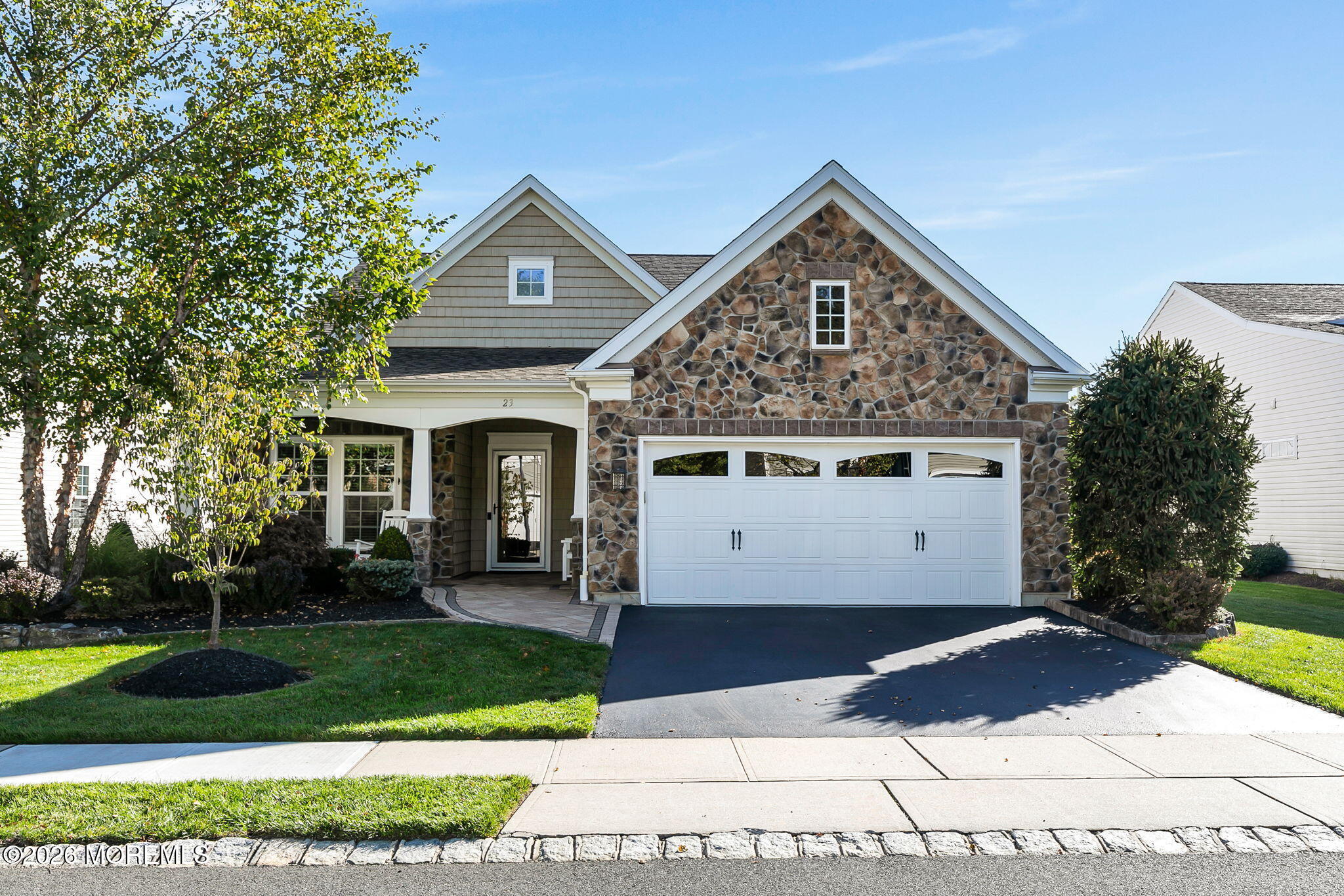 23 W Chaucer Lane Farmingdale NJ 07727