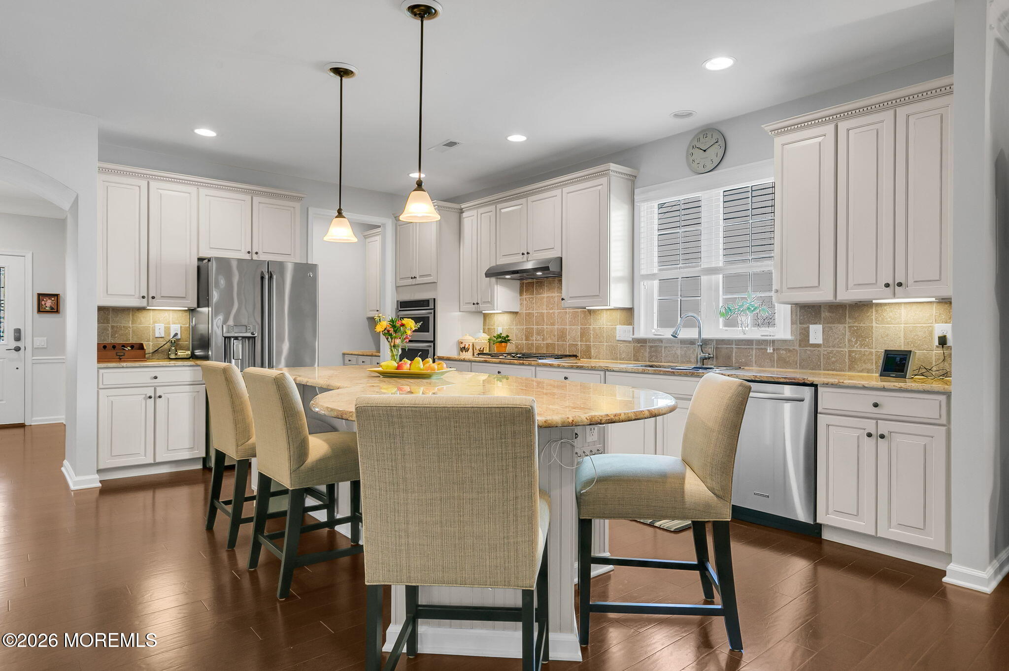 23 W Chaucer Lane Farmingdale NJ 07727