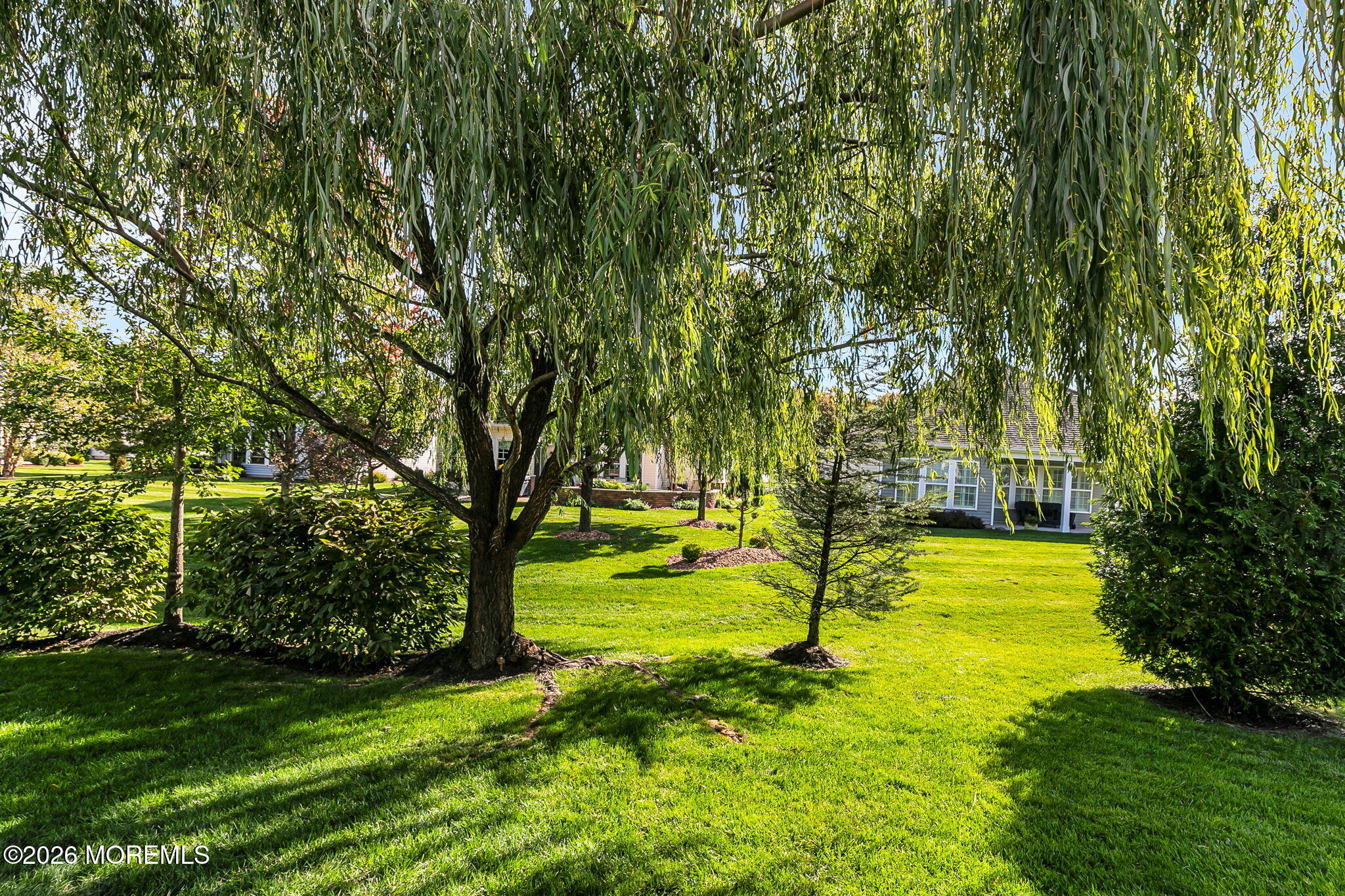 23 W Chaucer Lane Farmingdale NJ 07727