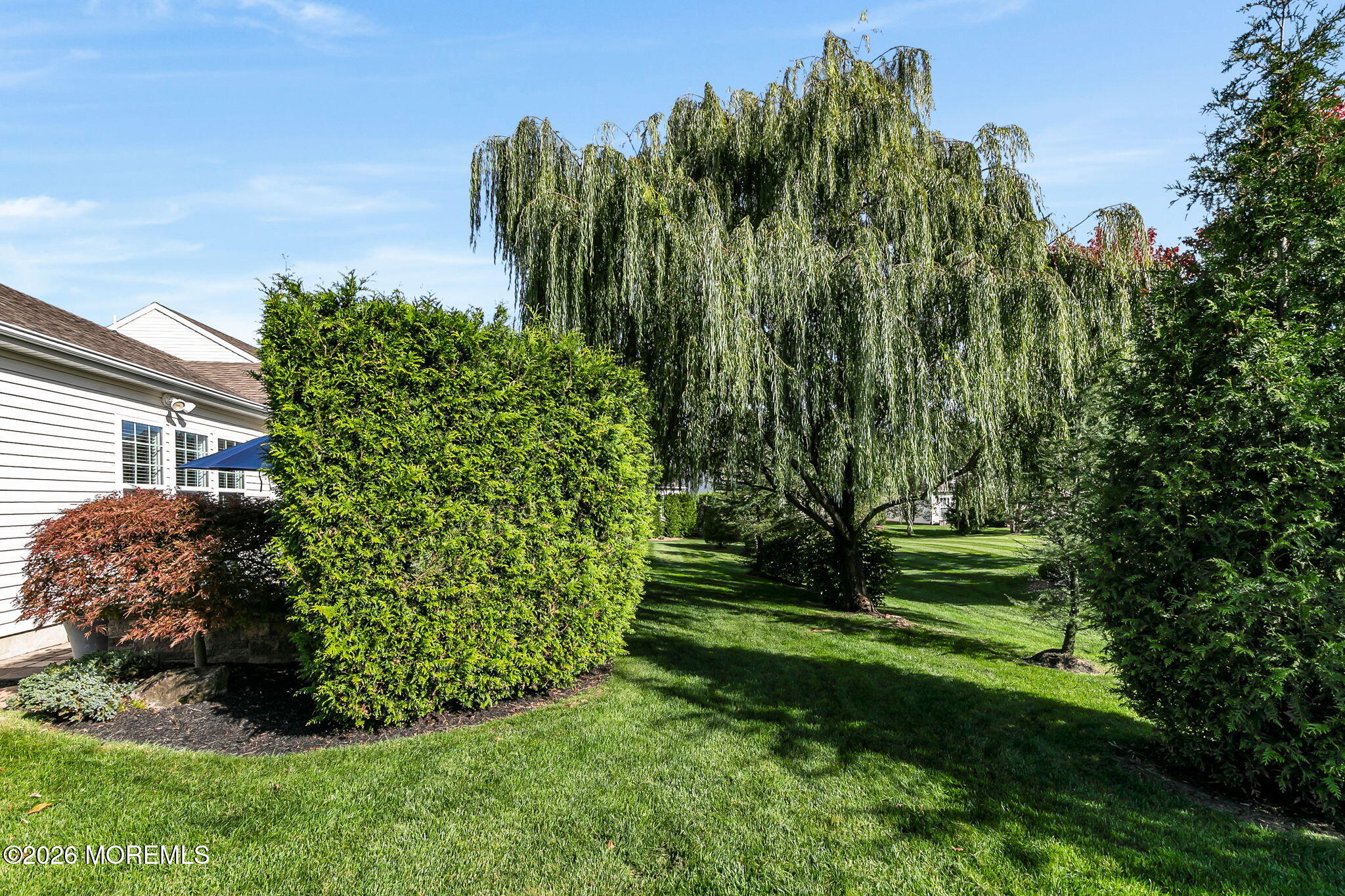 23 W Chaucer Lane Farmingdale NJ 07727