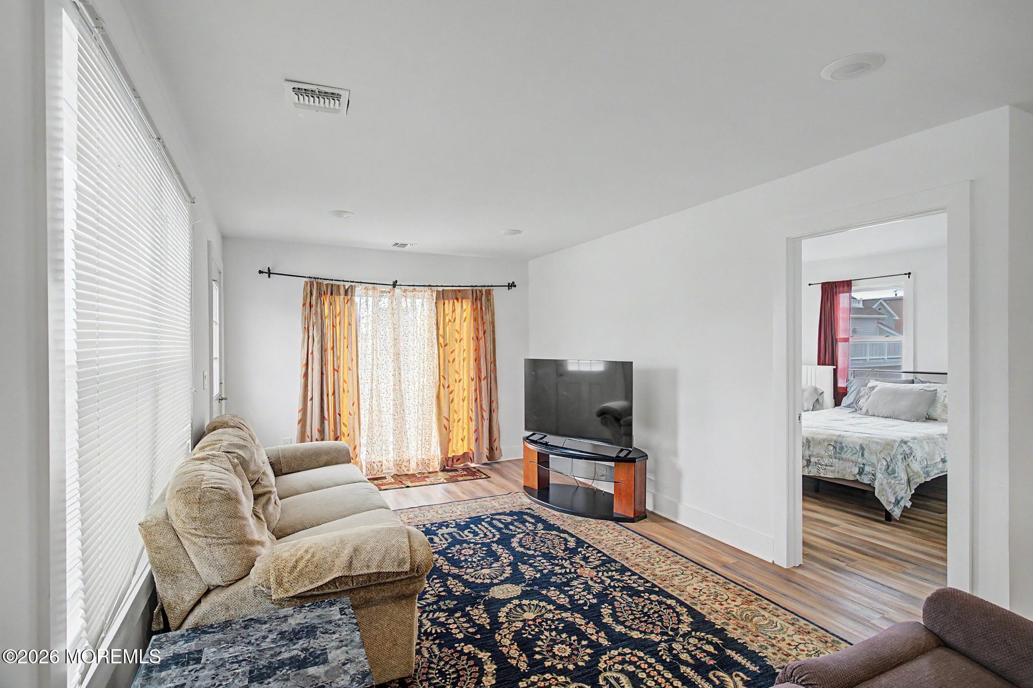 27 Dupont Avenue Seaside Heights NJ 08751