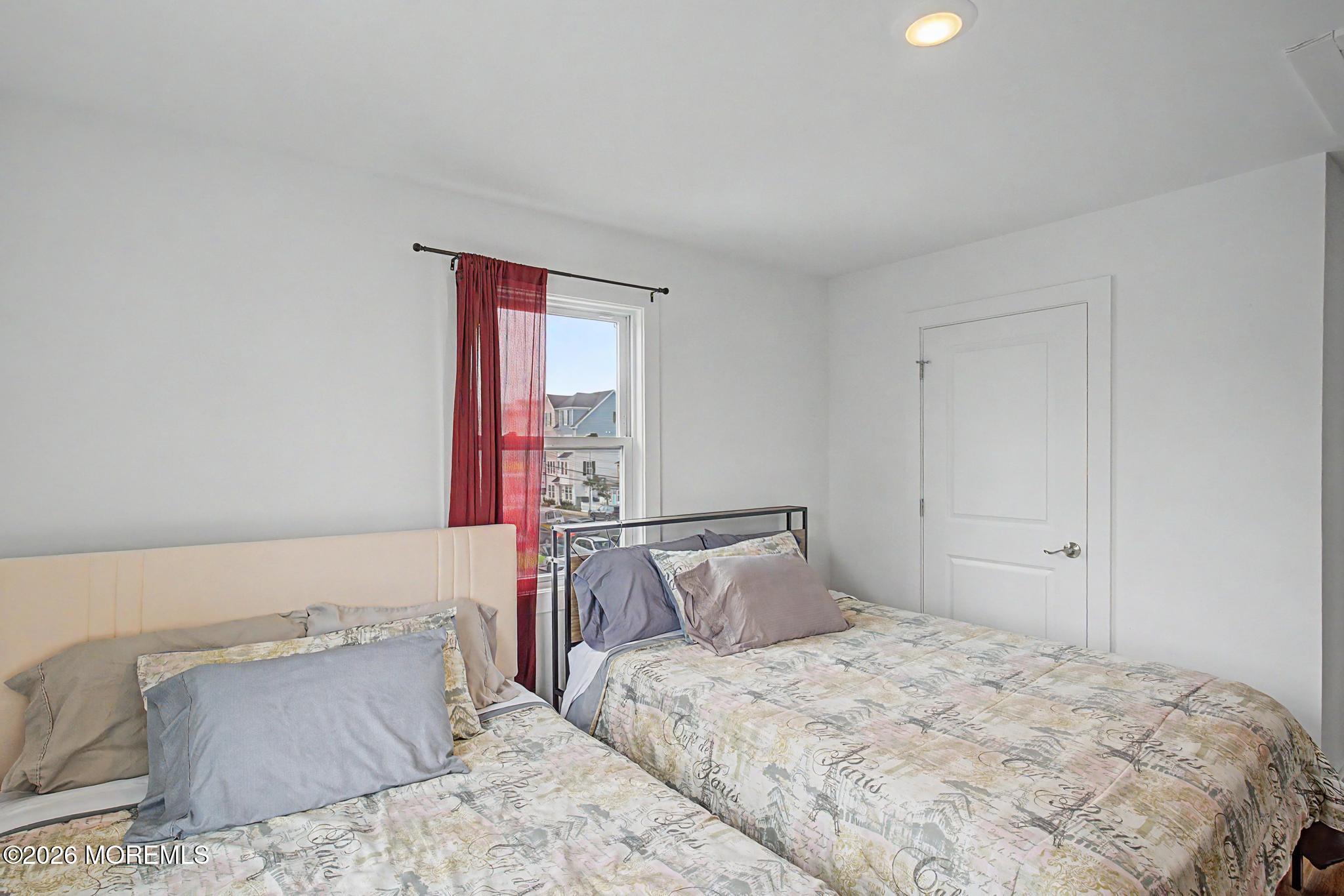 27 Dupont Avenue Seaside Heights NJ 08751