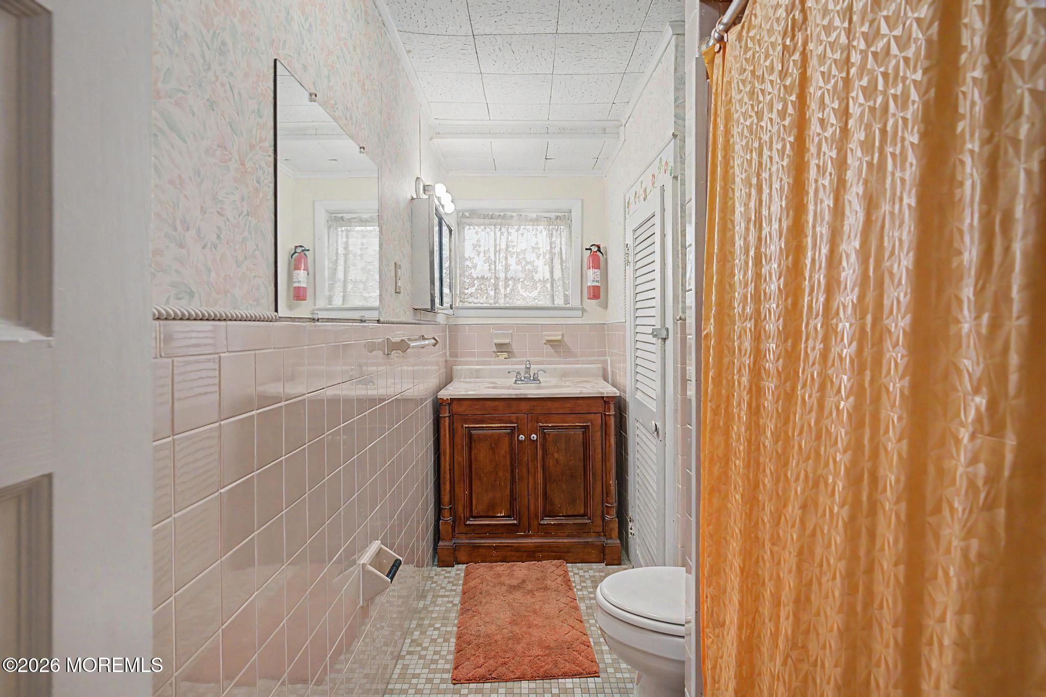 27 Dupont Avenue Seaside Heights NJ 08751
