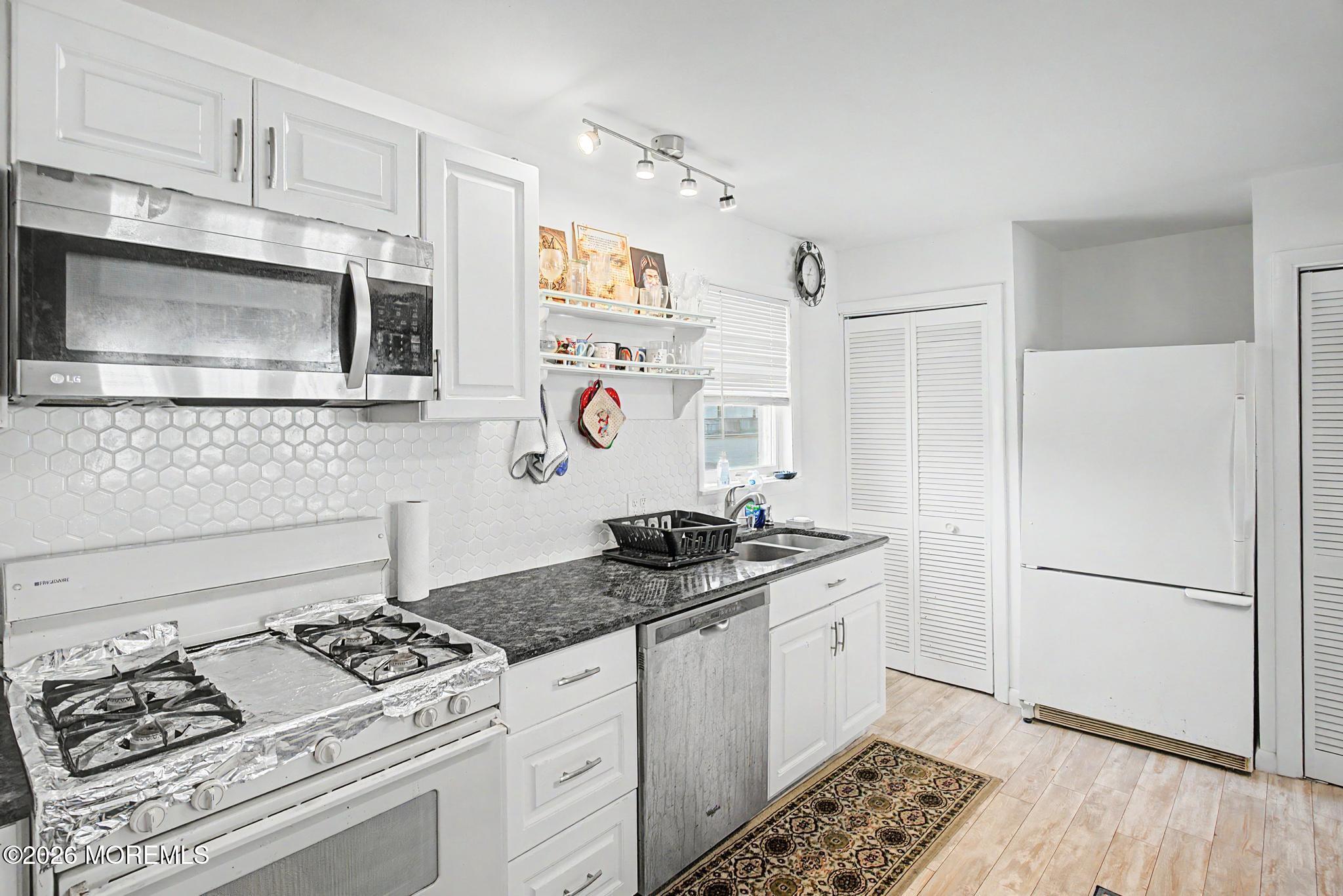 27 Dupont Avenue Seaside Heights NJ 08751