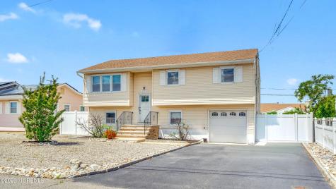3428 Bergen Avenue Toms River NJ 08753