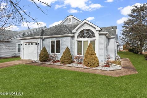 14 Stewart Court Jackson NJ 08527