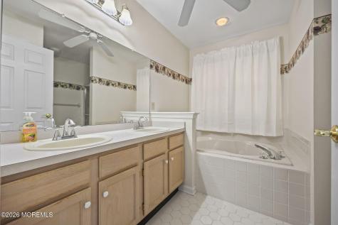14 Stewart Court Jackson NJ 08527