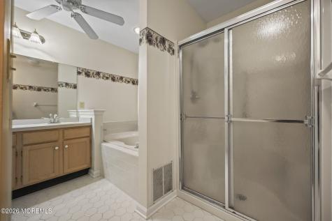 14 Stewart Court Jackson NJ 08527