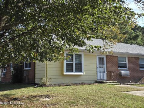 5 Alden Court Whiting NJ 08759